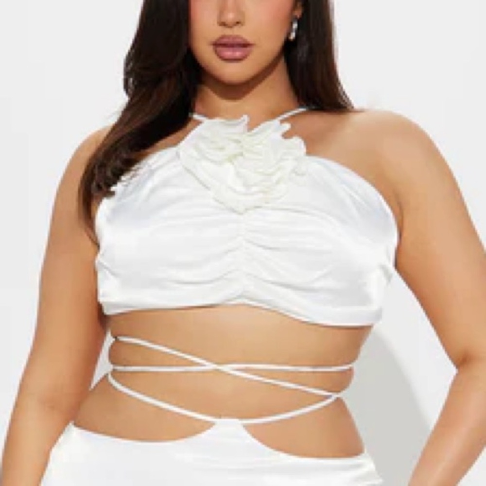 NWT FASHION NOVA SATIN TOP